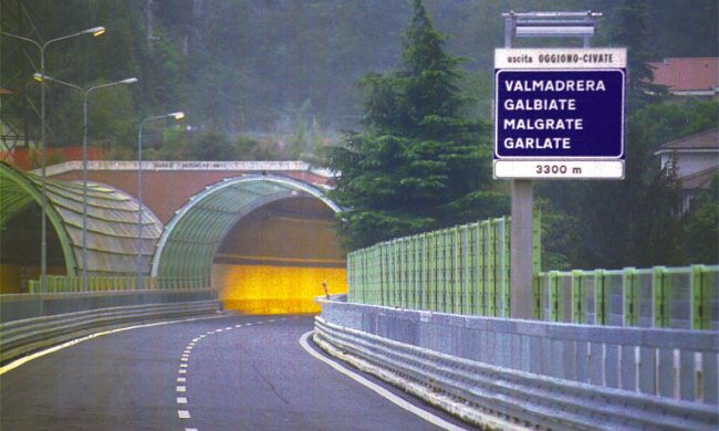 Ancora lavori sulla Statale 36: da oggi e fino al 23 febbraio chiude di notte il Tunnel del Barro verso Milano