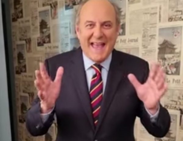 Gerry Scotti fa il tifo per l’Agnelli Tipiesse VIDEO