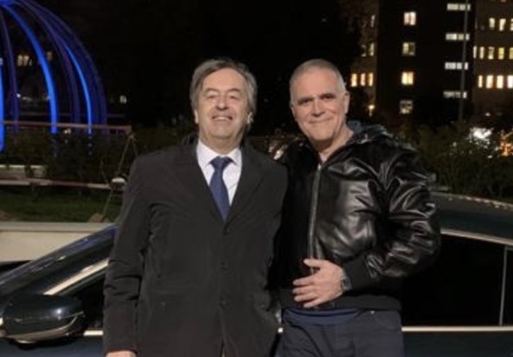 Burioni e Zangrillo, selfie senza mascherina: “Siamo vaccinati”
