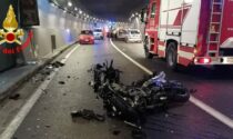 Schianto frontale auto moto nella Lecco Ballabio: motociclista gravissimo