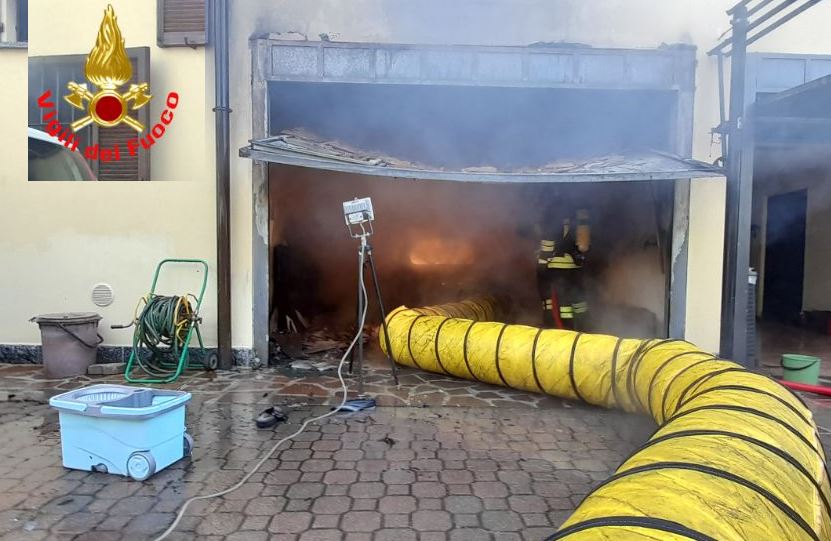 Secondo grave incendio in abitazione in poche ore, soccorsa una anziana