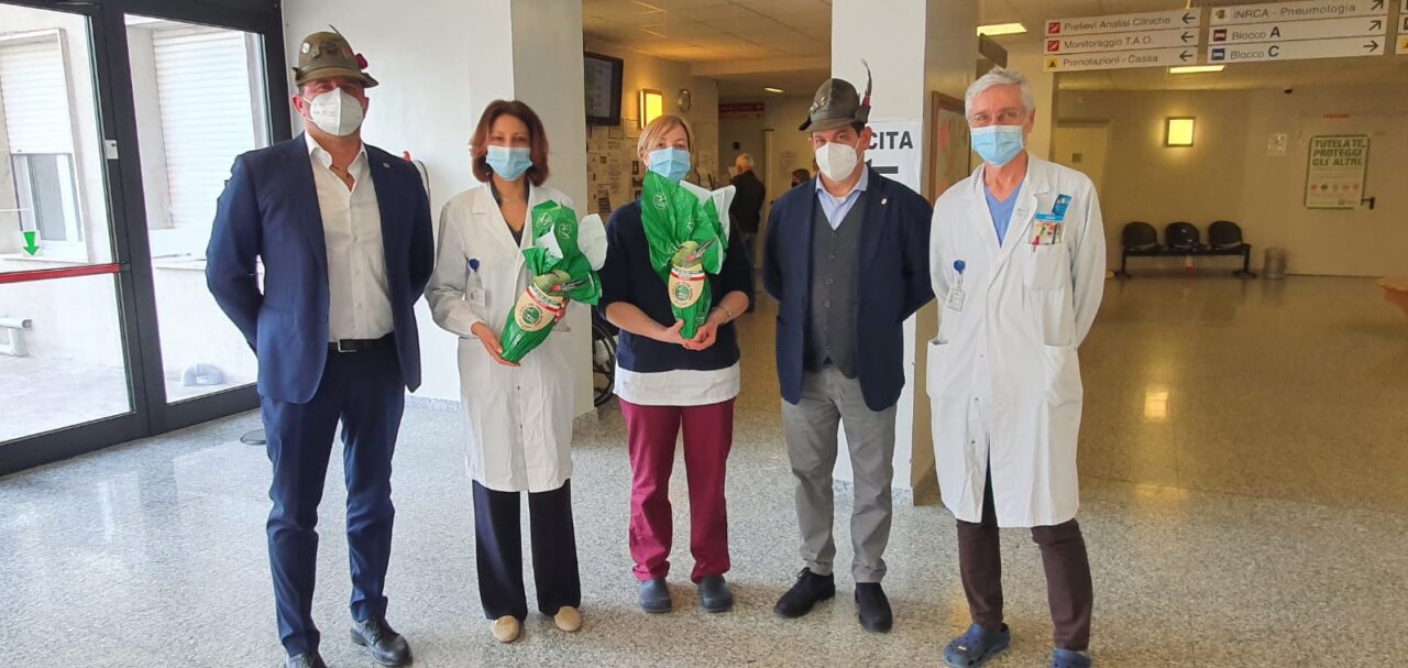 “L’uovo da cuore alpino” ai bambini degli ospedali lecchesi