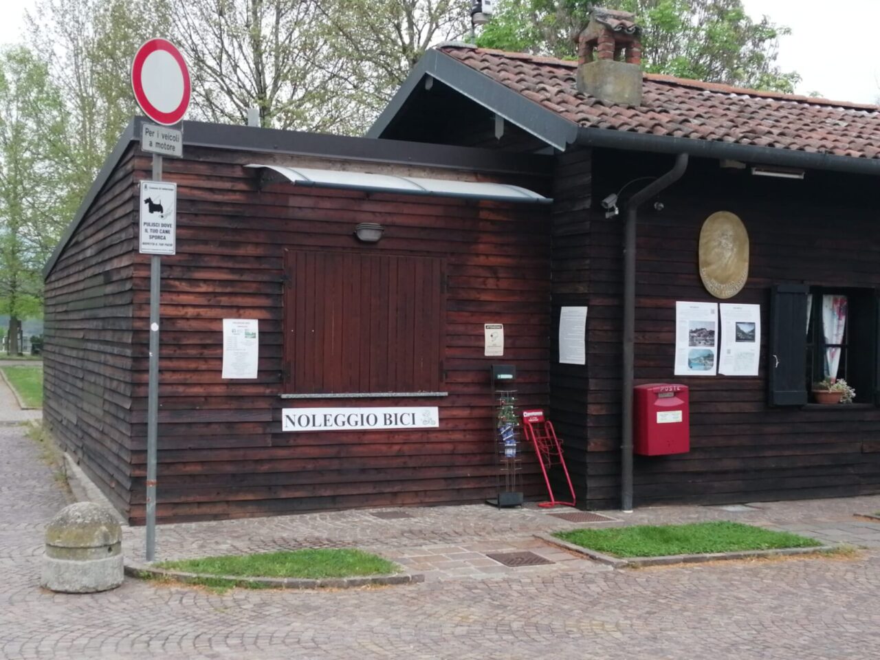 Lo stabile davanti al Traghetto di Leonardo diventa del Comune