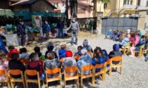 Il regalo degli Alpini alla scuola dell'infanzia Kramer di Cremella