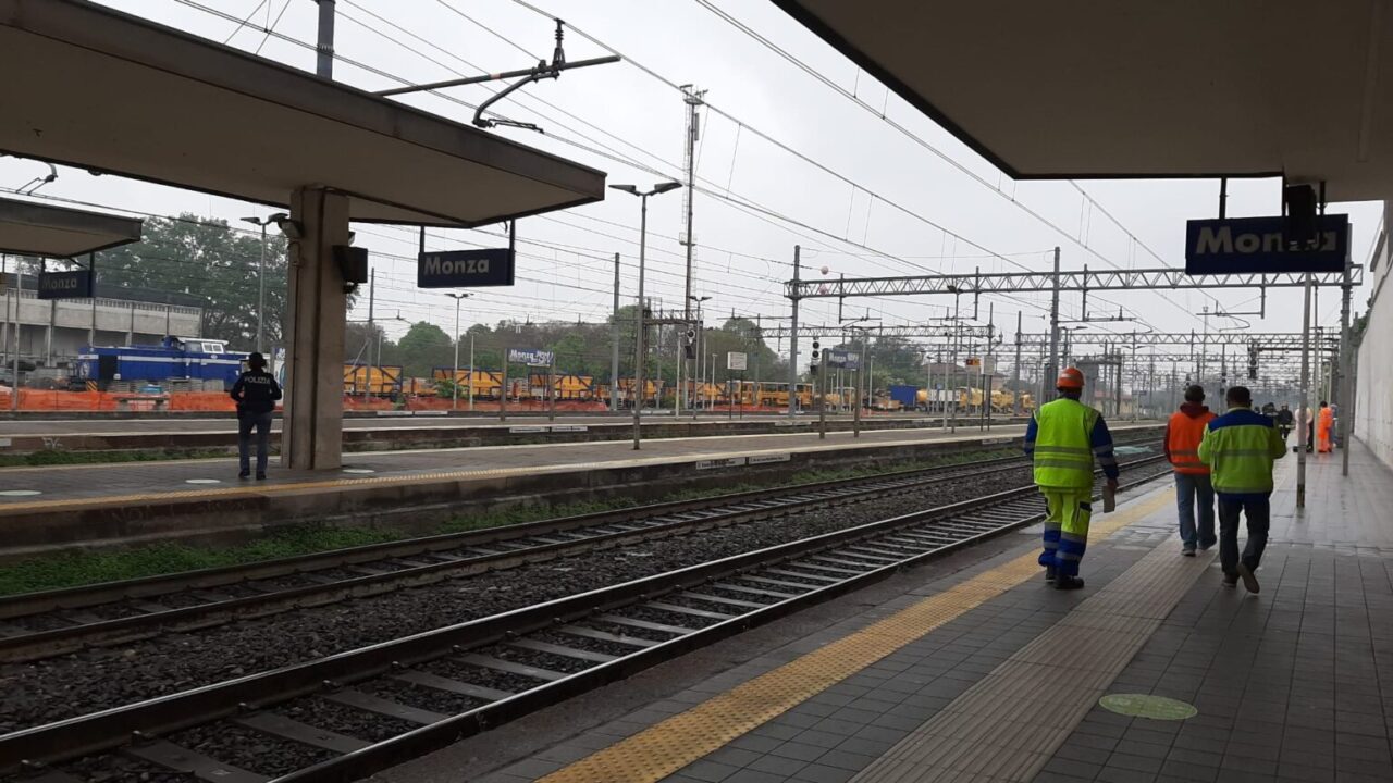 43enne muore investito da un treno, linee bloccate