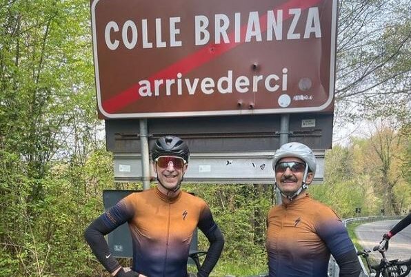 Dj Linus e Nicola Savino a spasso per la Brianza in bicicletta