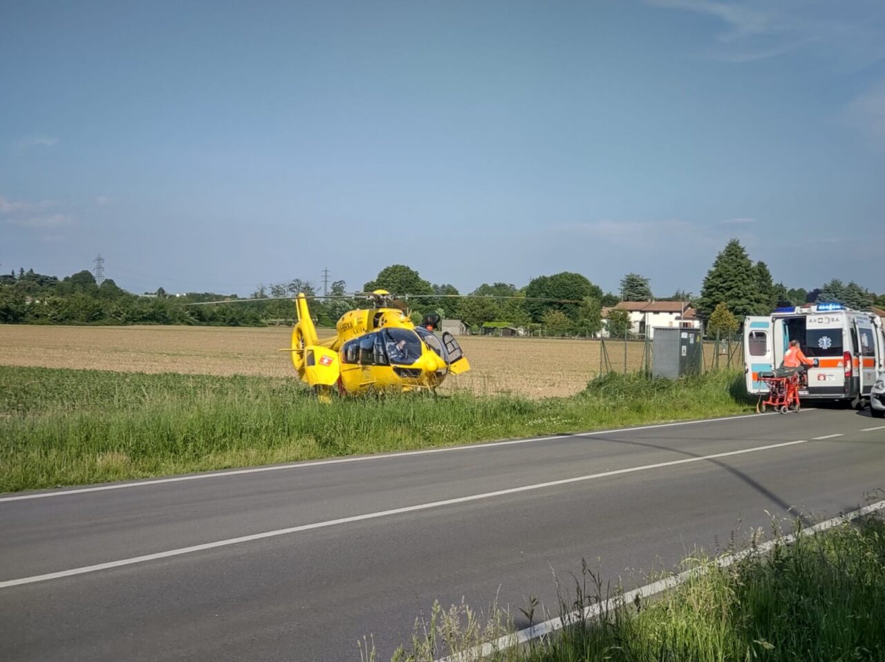 Infortunio in azienda, operaio trasportato in ospedale in elisoccorso