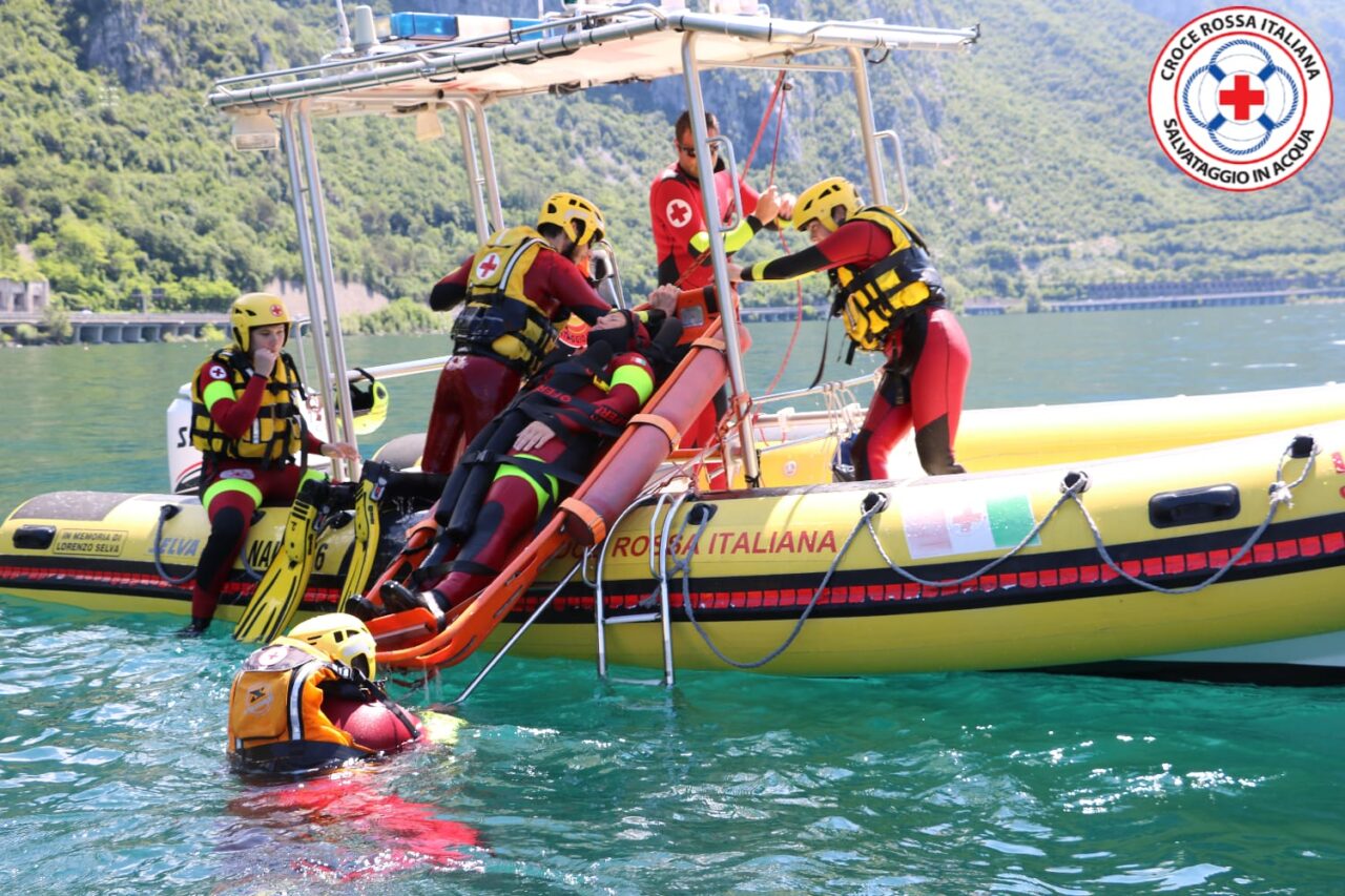 Estate sicura al lago grazie alla Squadra OPSA della Croce Rossa