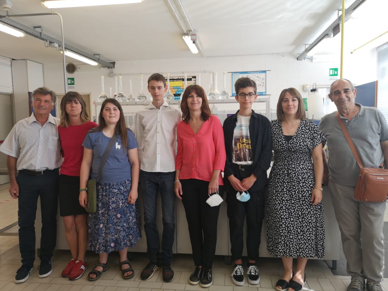 L’istituto Greppi tra i primi 10 classificati ai Giochi della Chimica