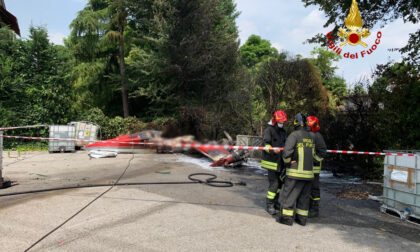 Precipita un ultraleggero: morto carbonizzato il pilota. Era il fondatore della rivista “Airone”
