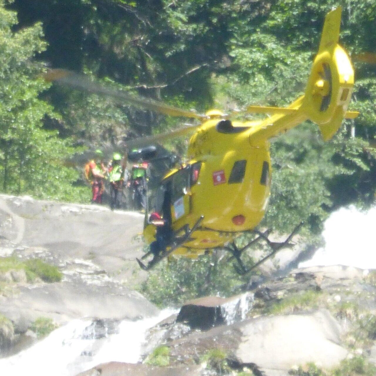 Precipita dalla cascata dell’Acquafraggia, muore donna brianzola