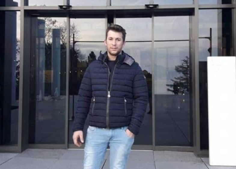 Non ce l’ha fatta il motociclista 29enne finito contro un furgone