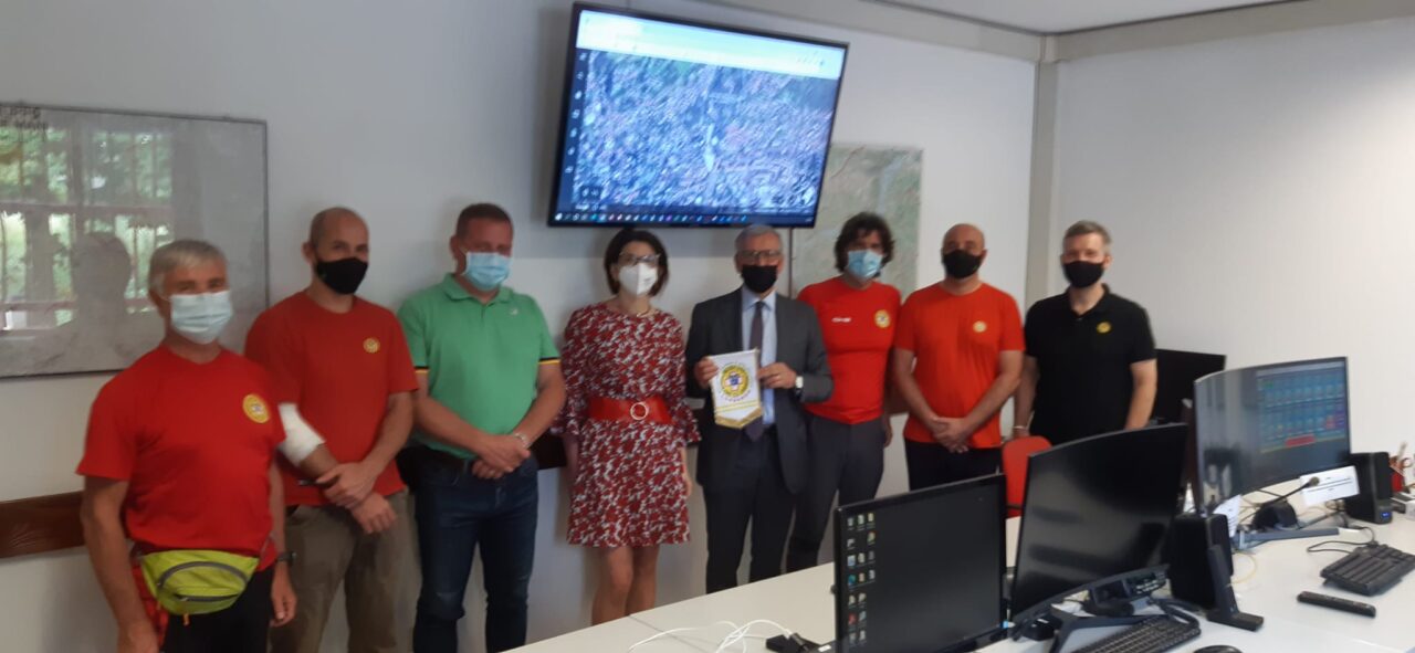 Il Prefetto de Rosa visita in visita alla sede del Soccorso Alpino