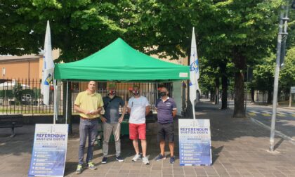 Merate: Lega in piazza per la raccolta firme per il referendum sulla giustizia