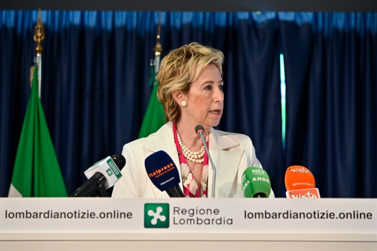 Boom di prenotazioni di vaccini anti Covid