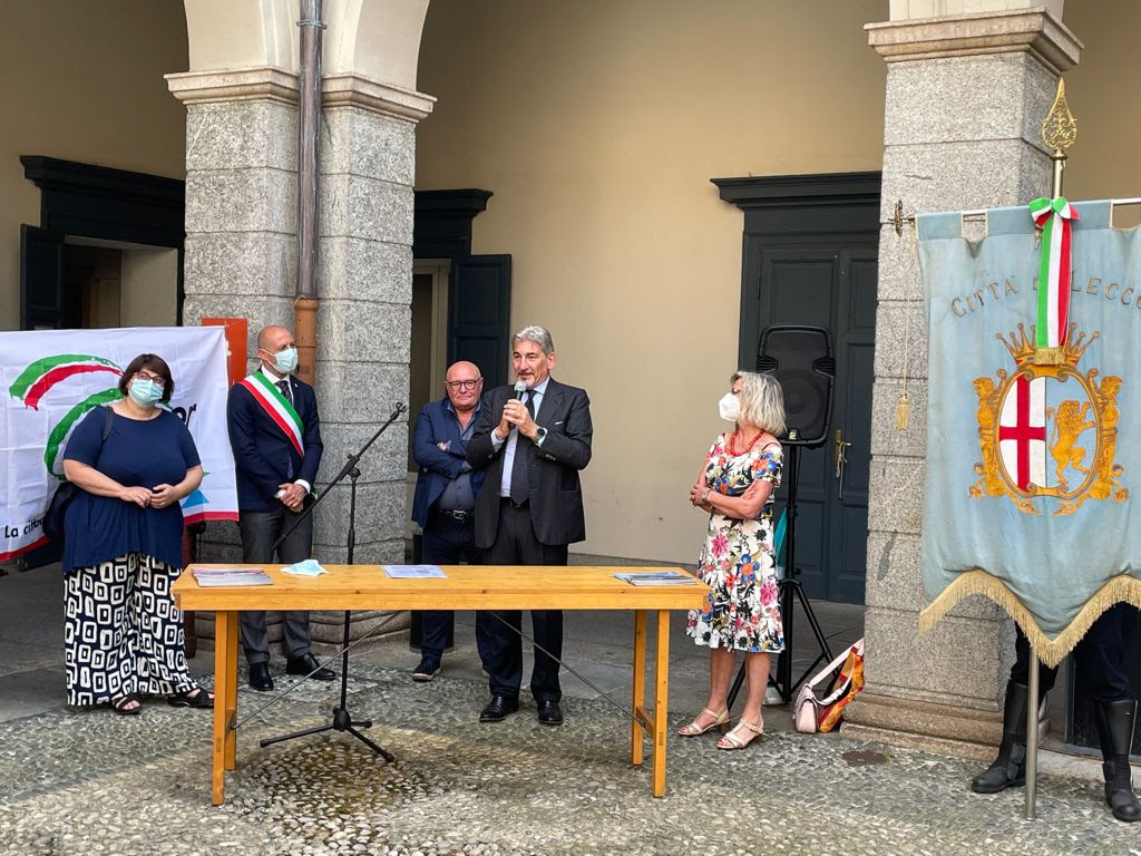 Spostamenti green per l’Auser Lecco: inaugurate tre nuove auto elettriche