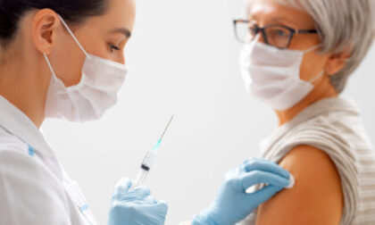 Vaccini in farmacia: si parte anche nel Lecchese