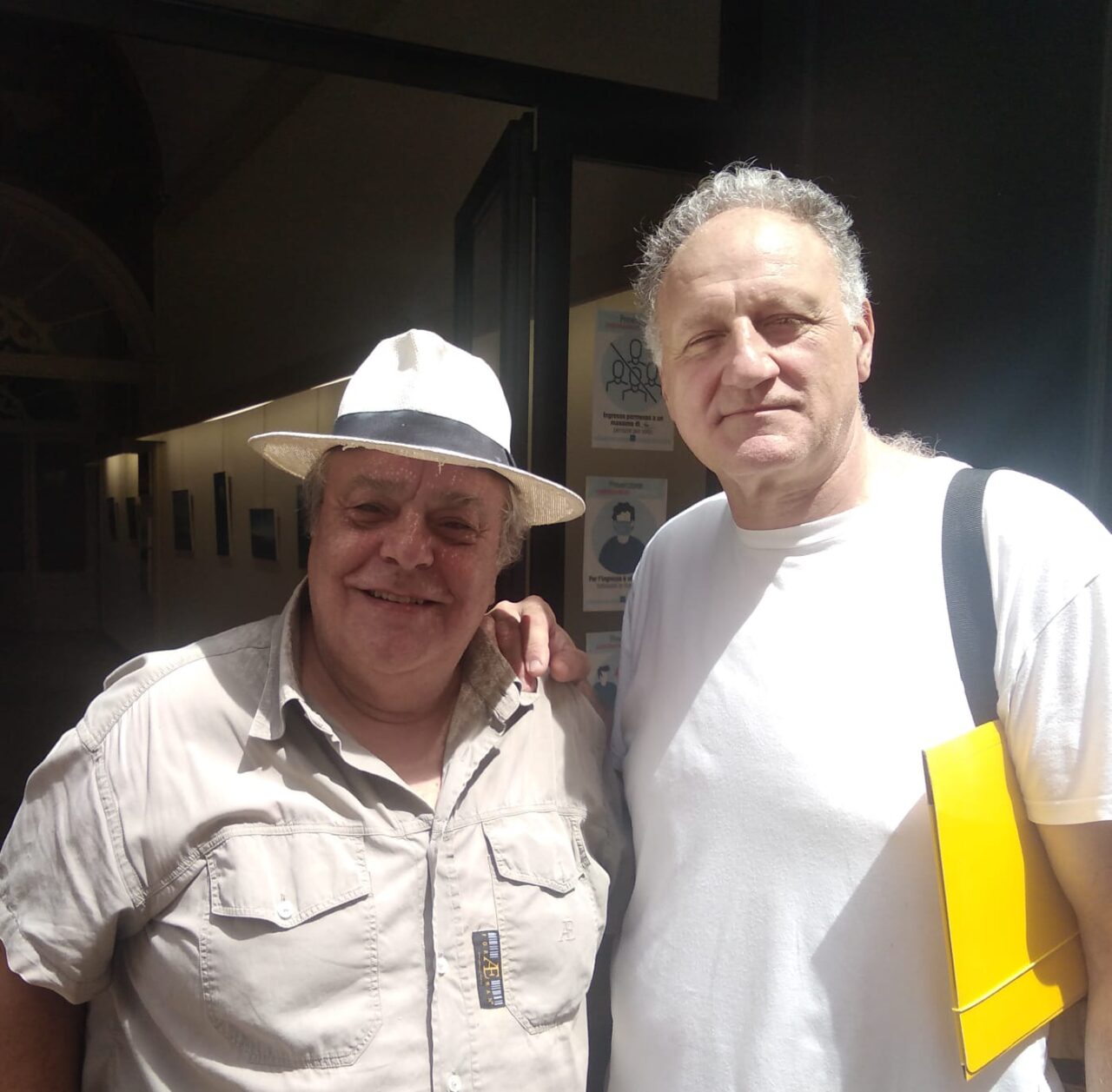 Leonardo Viola, il “poeta del colore” protagonista a Lecce con le sue opere FOTO