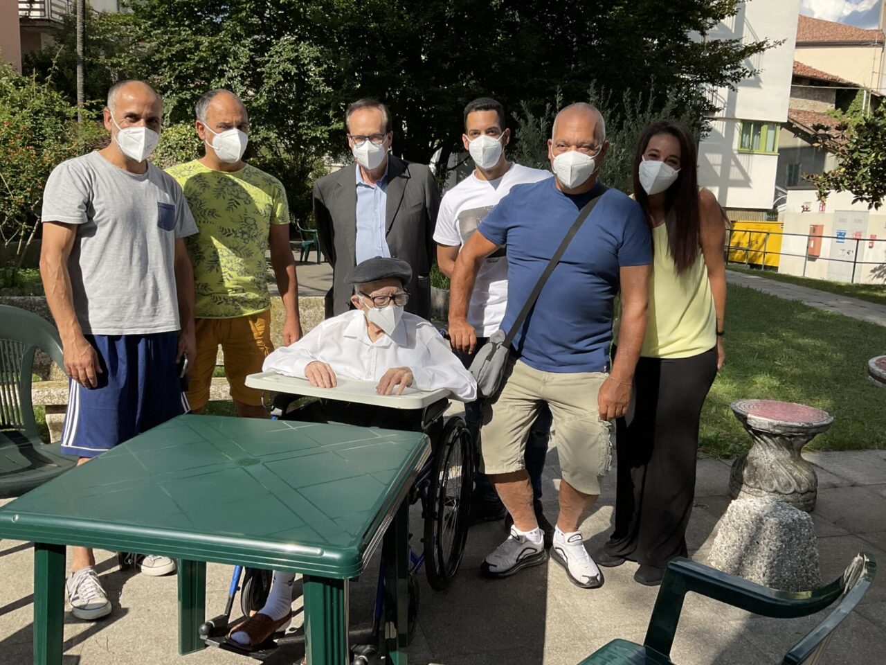 Grande traguardo in una RSA di Lecco: Giuseppe Ruberto compie 101 anni!