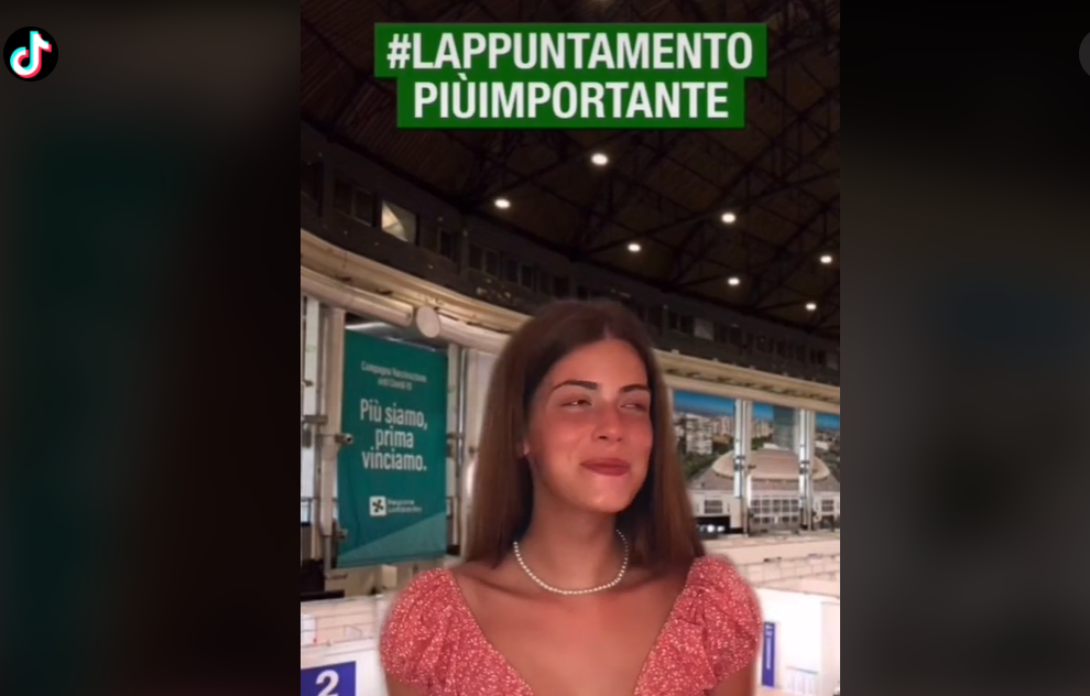 Per convincere i giovani a vaccinarsi si passa anche da Tik tok, ecco i video più popolari
