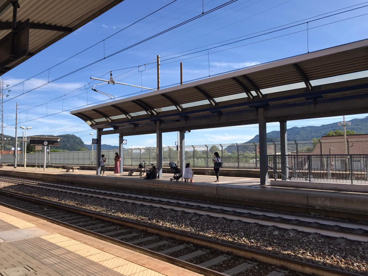 Lecco-Bergamo: niente treni fino a fine agosto. Odissea per i pendolari