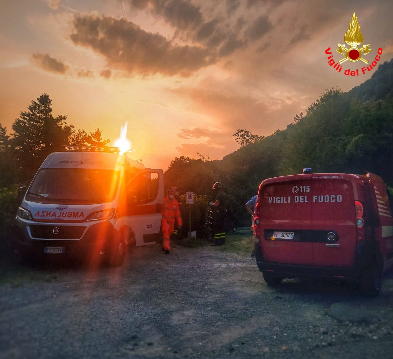 Precipita nella scarpata, anziana gravissima