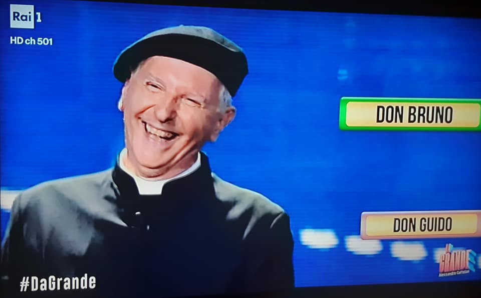 Chi è il vero prete? Don Bruno Maggioni fa impazzire Raoul Bova e Alessandro Cattelan