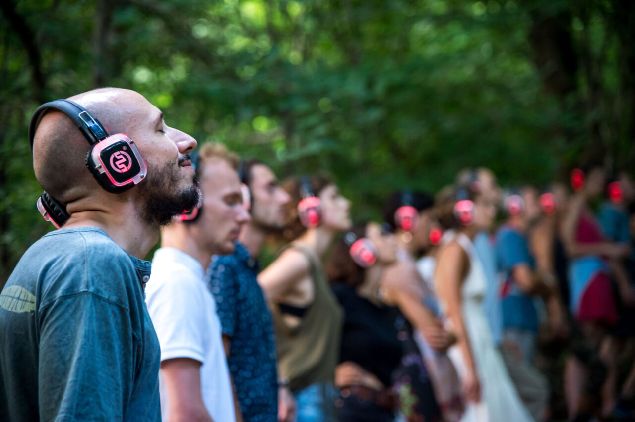 Sentieri in cammino: arte e natura si incontrano sul Monte di Brianza