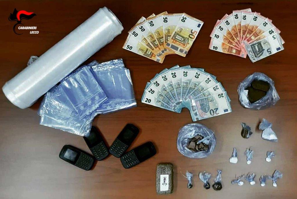 Spaccio nei pressi della ex Villa Ciardi: 21enne in manette