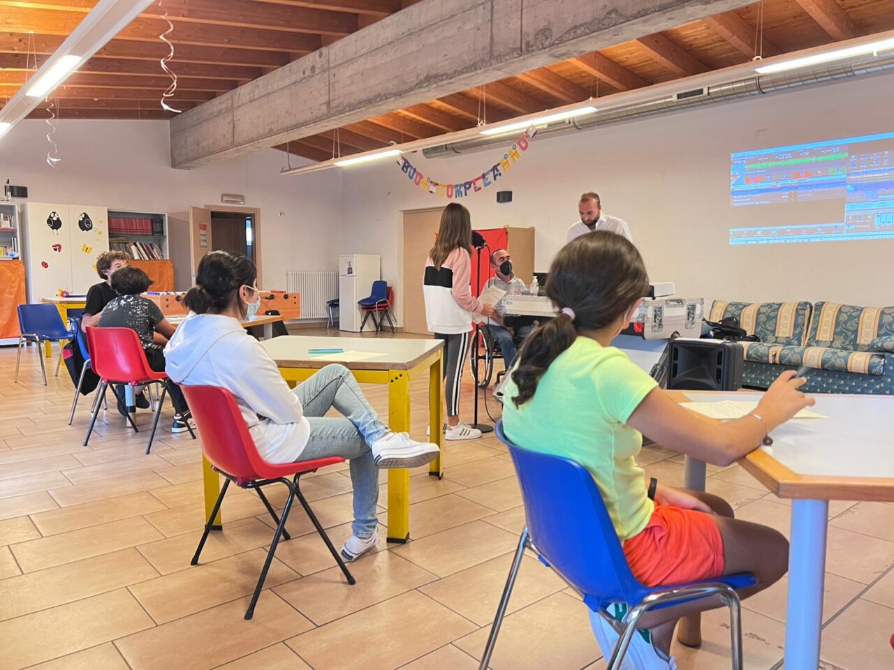 hey dj radio, radio lab