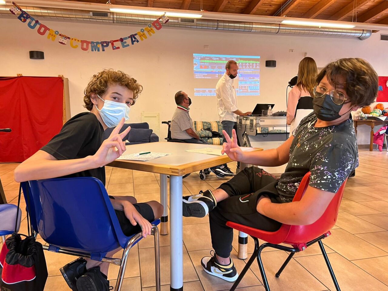 hey dj radio, radio lab