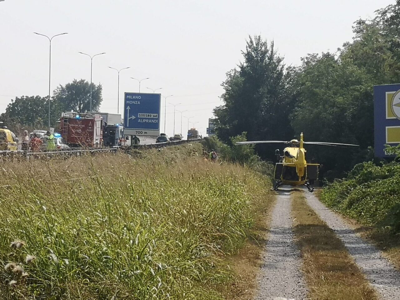 Motociclista gravemente ferito in un incidente sulla Statale 36