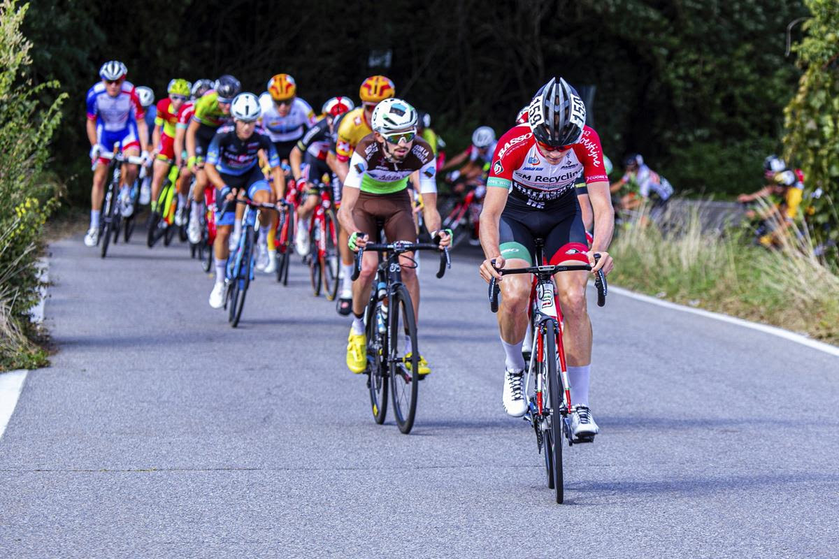 Sul percorso della gara c’è la sede del seggio elettorale: il Comune nega il passaggio ai ciclisti