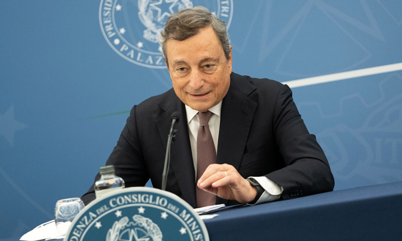 Crisi di Governo, la lettera aperta dei sindaci: “Draghi vada avanti”