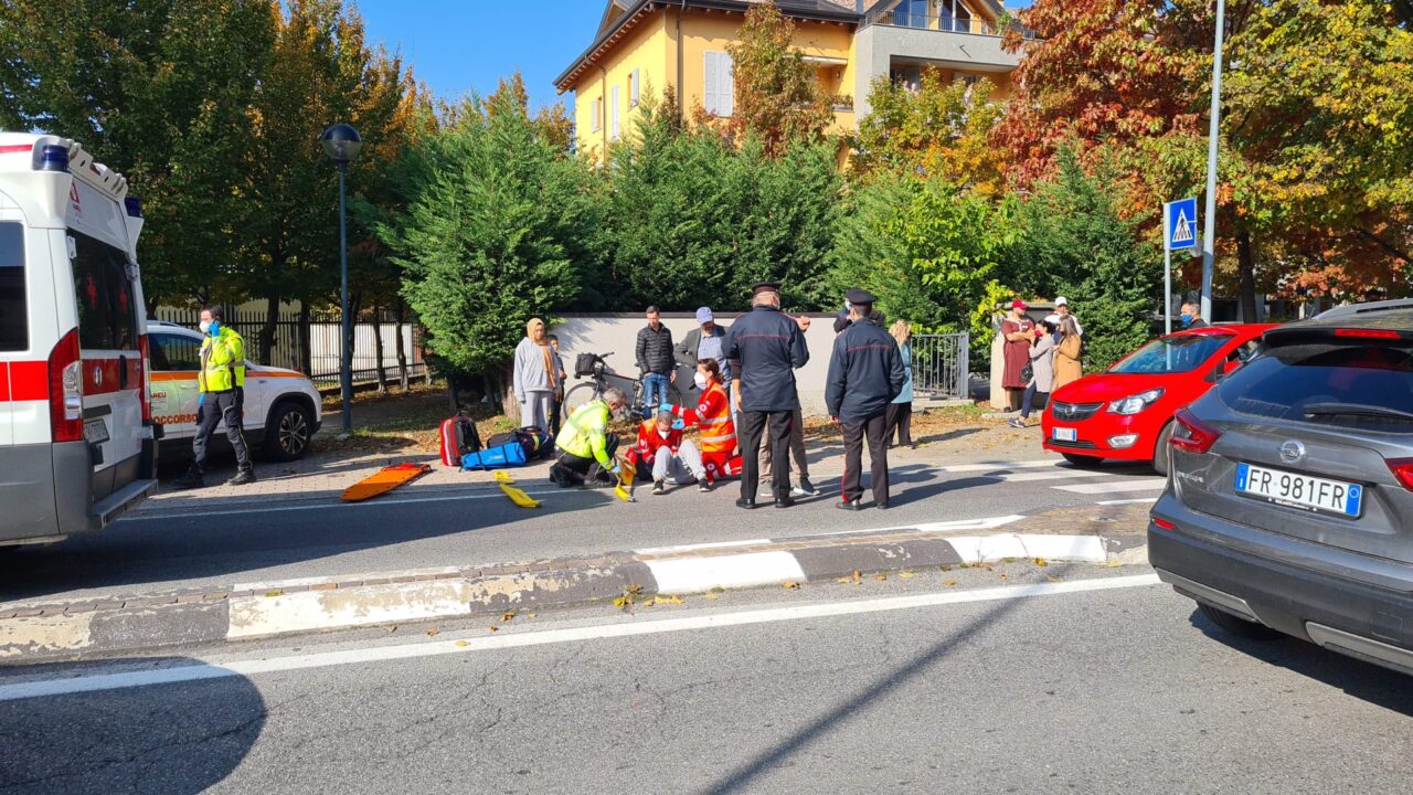 Oggiono, 13enne investito sulle strisce FOTO