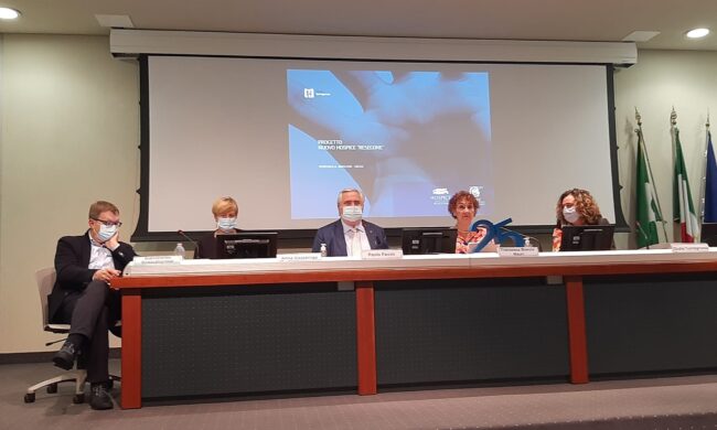 L’Acmt compie 25 anni e regala gli arredi del nuovo Hospice Resegone