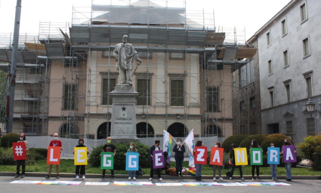 Affossamento Ddl Zan, oggi a Lecco il presidio di “Renzo e Lucio”