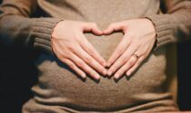 Appello del vicepresidente Moratti alle donne in gravidanza: "Vaccinatevi"