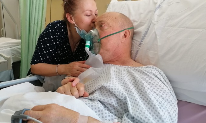 Favola senza lieto fine: si era sposato in ospedale, ma “Toto” ha perso la sua battaglia