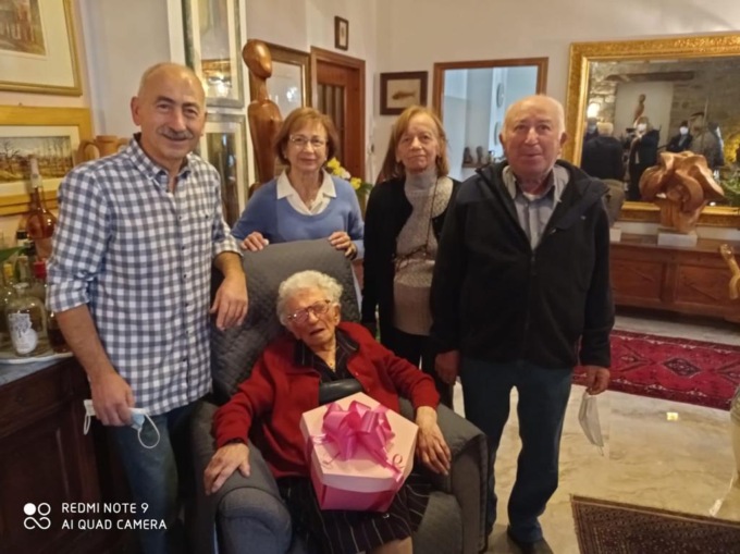 compleanno-ricco-di-candeline-nella-bergamasca