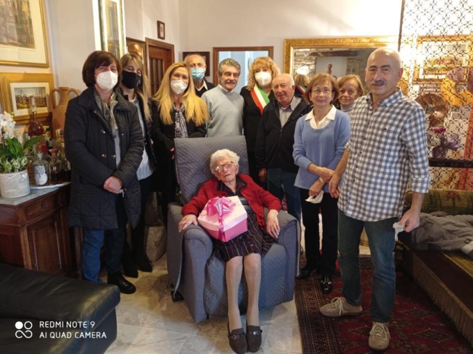 Nella Valle San Martino un compleanno ricco di candeline: ben 105!