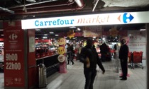 Carrefour licenzia 35 dipendenti in Brianza. Timore di cessioni nel Lecchese