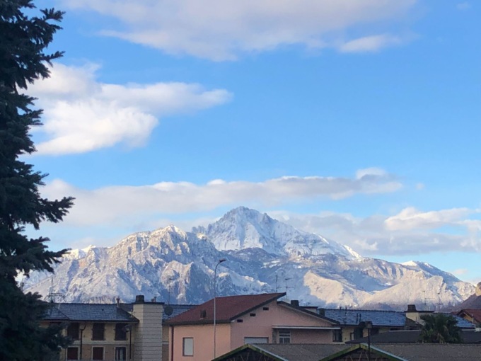 Un risveglio “in bianco” nel Lecchese. E il meteo? Ecco cosa dice