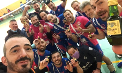 Volley Barzanò, che vittoria dei veterani su Limbiate: festa grande a fine gara! LE FOTO