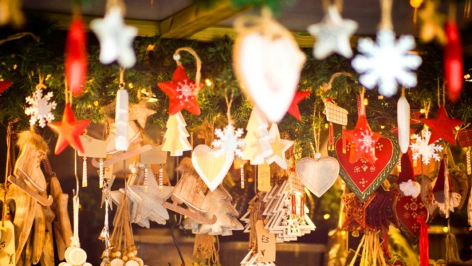 Mercatino artigianale “Il Natale della luce”