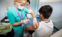 Secondo weekend di vaccinazioni senza prenotazione per i bimbi al Manzoni