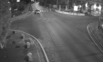 Auto ribaltata a Dervio: il video delle telecamere di sicurezza