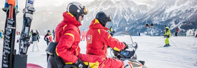 Infortunio sugli sci, ferita una donna