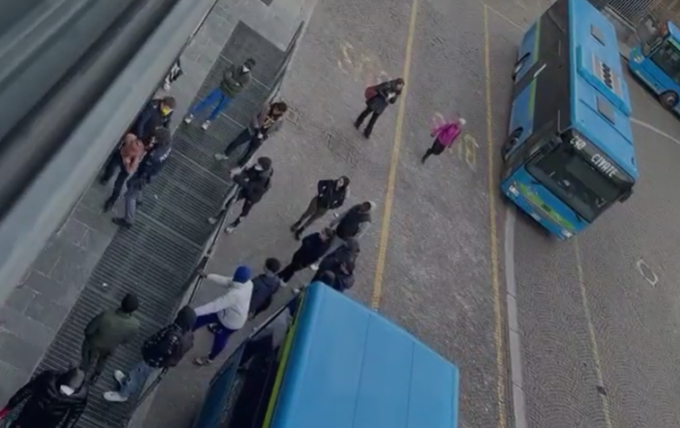 Ancora botte e violenza in stazione a Lecco: l’impressionante video