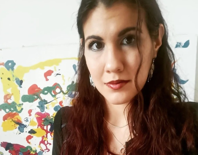 “La vita in un granello di polvere”: il romanzo della casatese Laura Ferrario